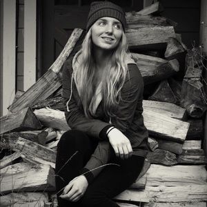 Meet your Posher, Daphne